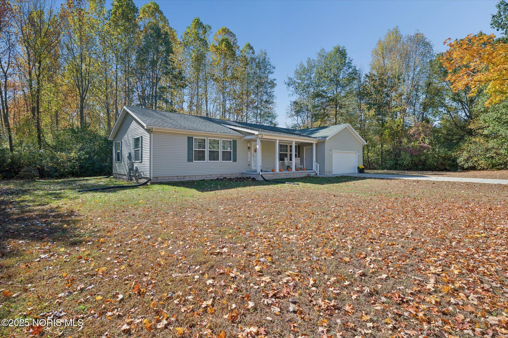 9575 Wolfinger Road Holland, OH 43528 - Photo 4 of 44 Front of Home