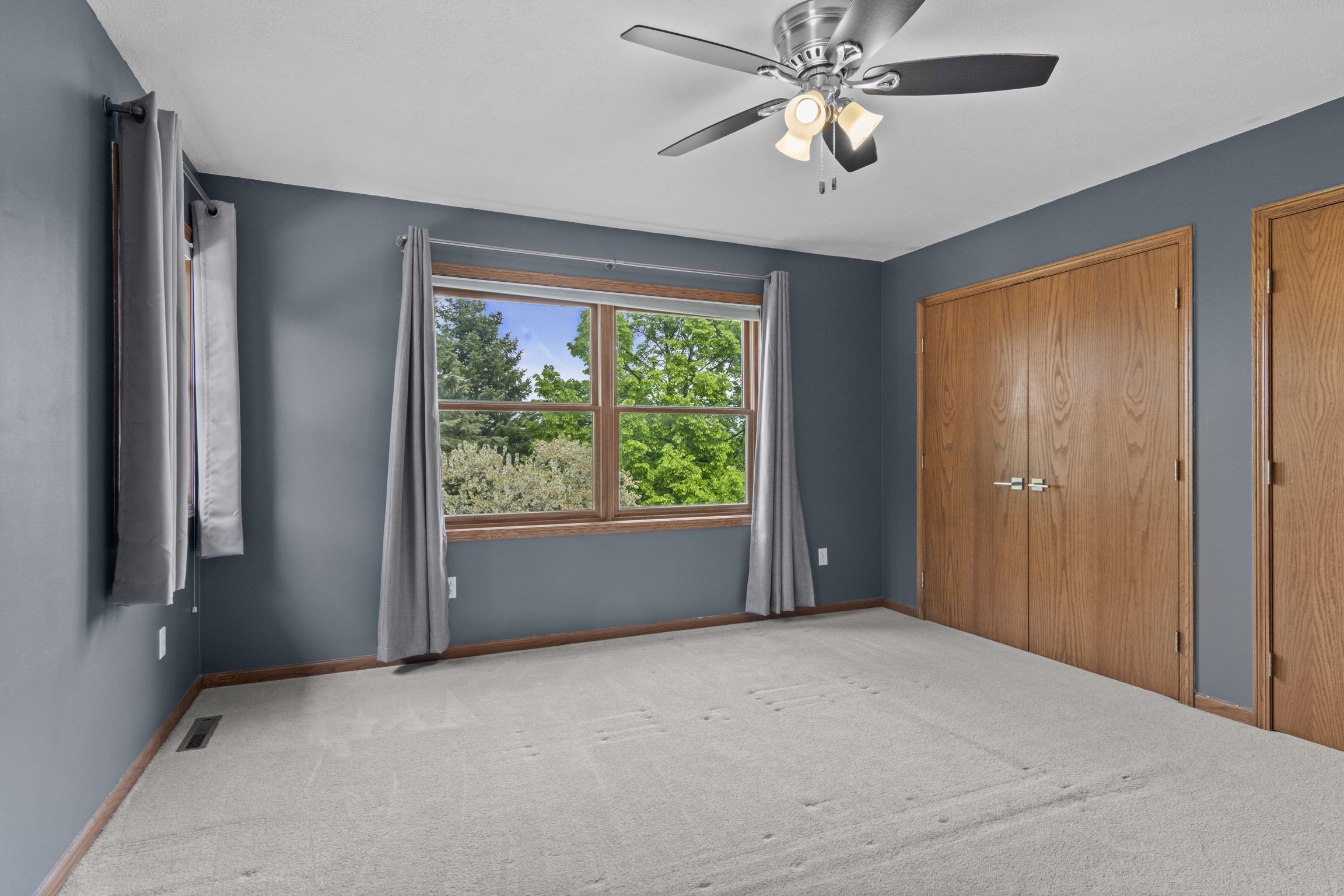4925 Ridge Crest Road Williamsburg, MI 49690 - Photo 17 of 26 1934590-33d51491-99ef-4e03-ad39-12896b6a45ef.JPG