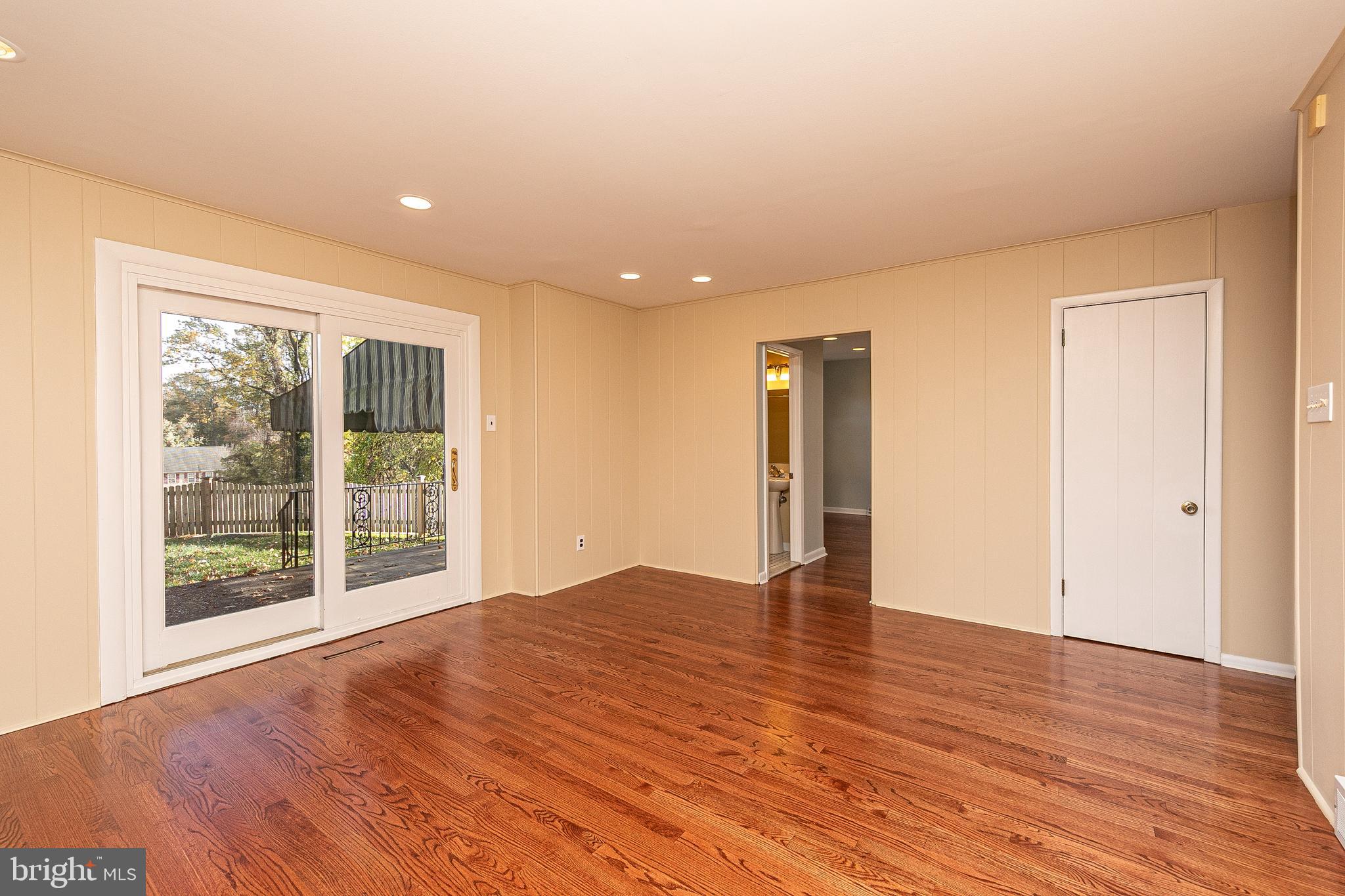 8117 Hawthorne Road Elkins Park, PA 19027 - Photo 10 of 33 Family Room