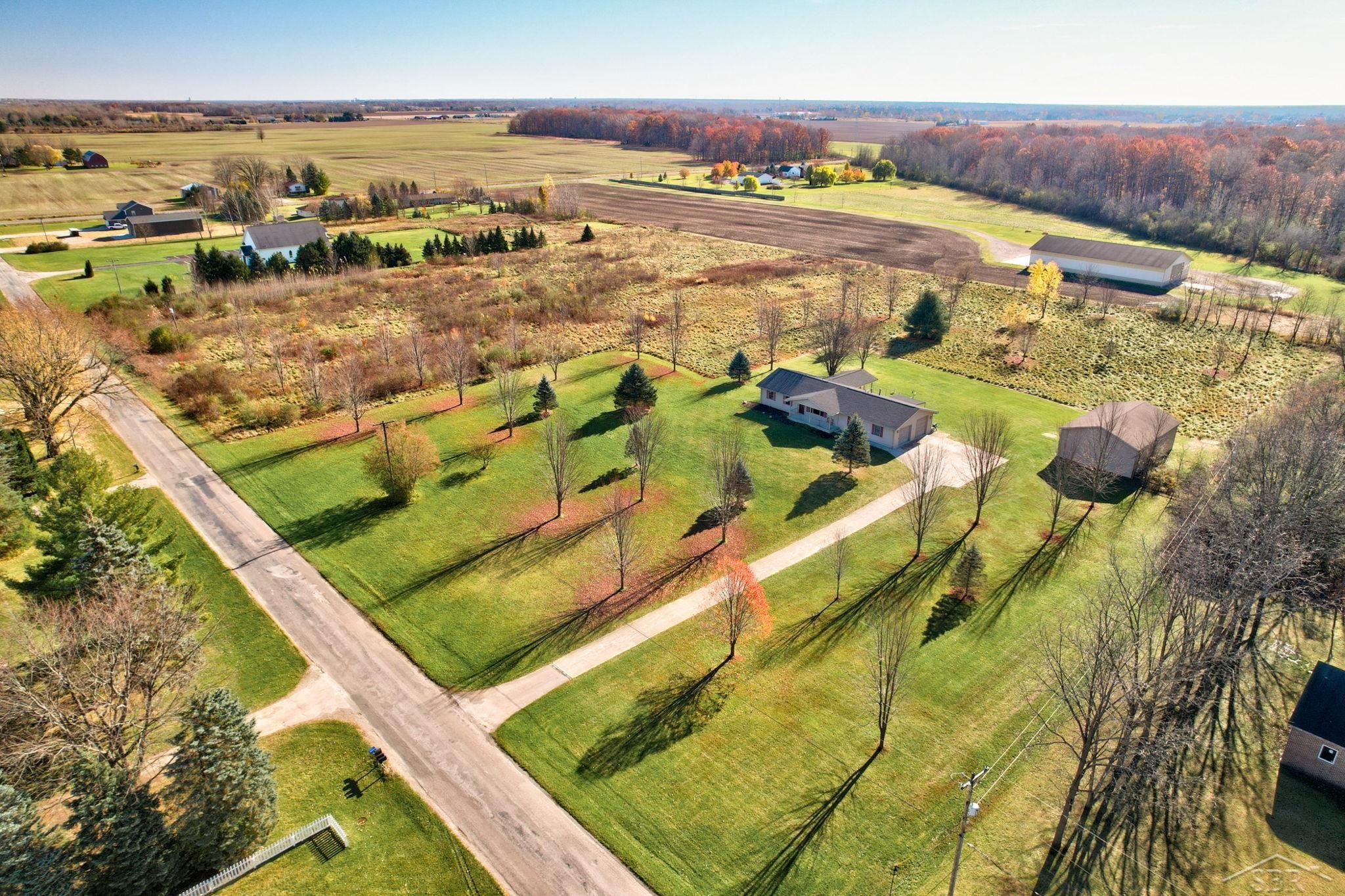 7225 Kochville Road Freeland, MI 48623 - Photo 53 of 68 50127978-52.JPG