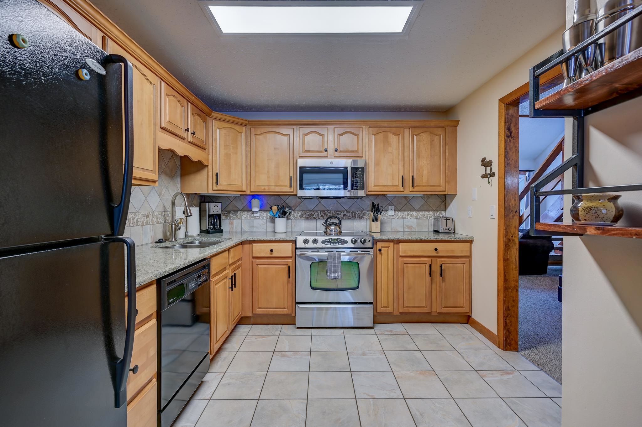 123 Stonehurst Manor Road, Unit 16A Conway, NH 03860 - Photo 16 of 38