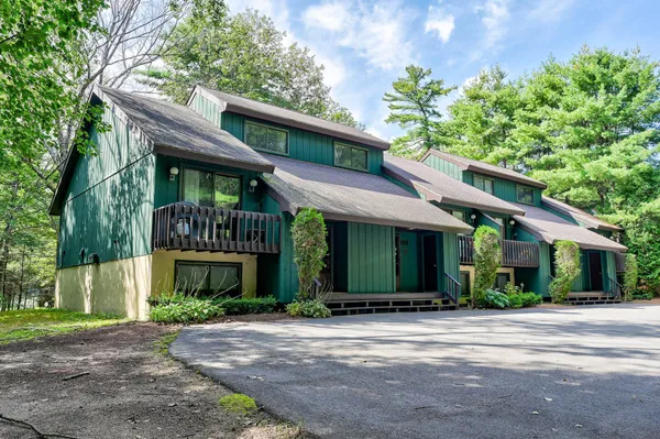 $499,000 | 123 Stonehurst Manor Road, Unit 16A, Conway, NH 03860