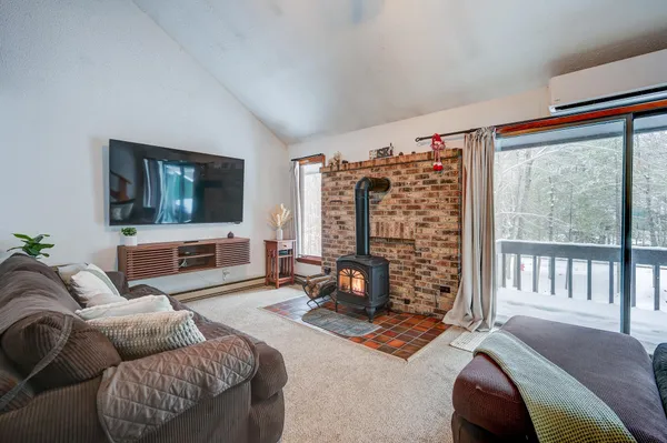 $499,000 | 123 Stonehurst Manor Road, Unit 16A, Conway, NH 03860