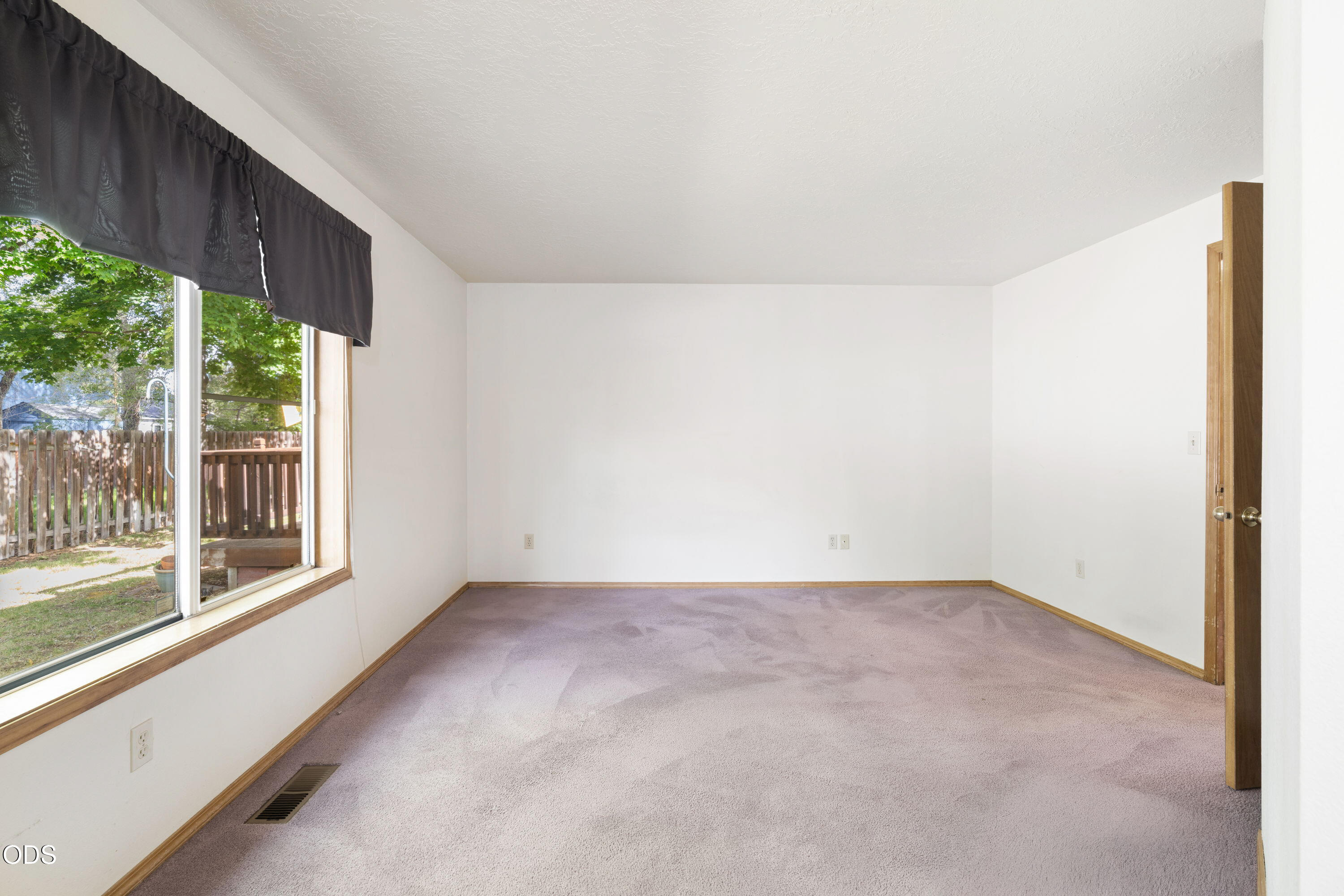 2400 Northeast Jones Road Bend, OR 97701 - Photo 23 of 33