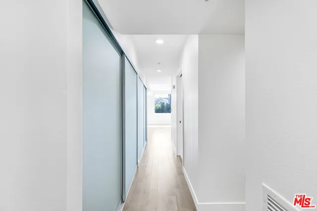 $2,900 | 901 Flower Street, Unit 408, Los Angeles, CA 90015