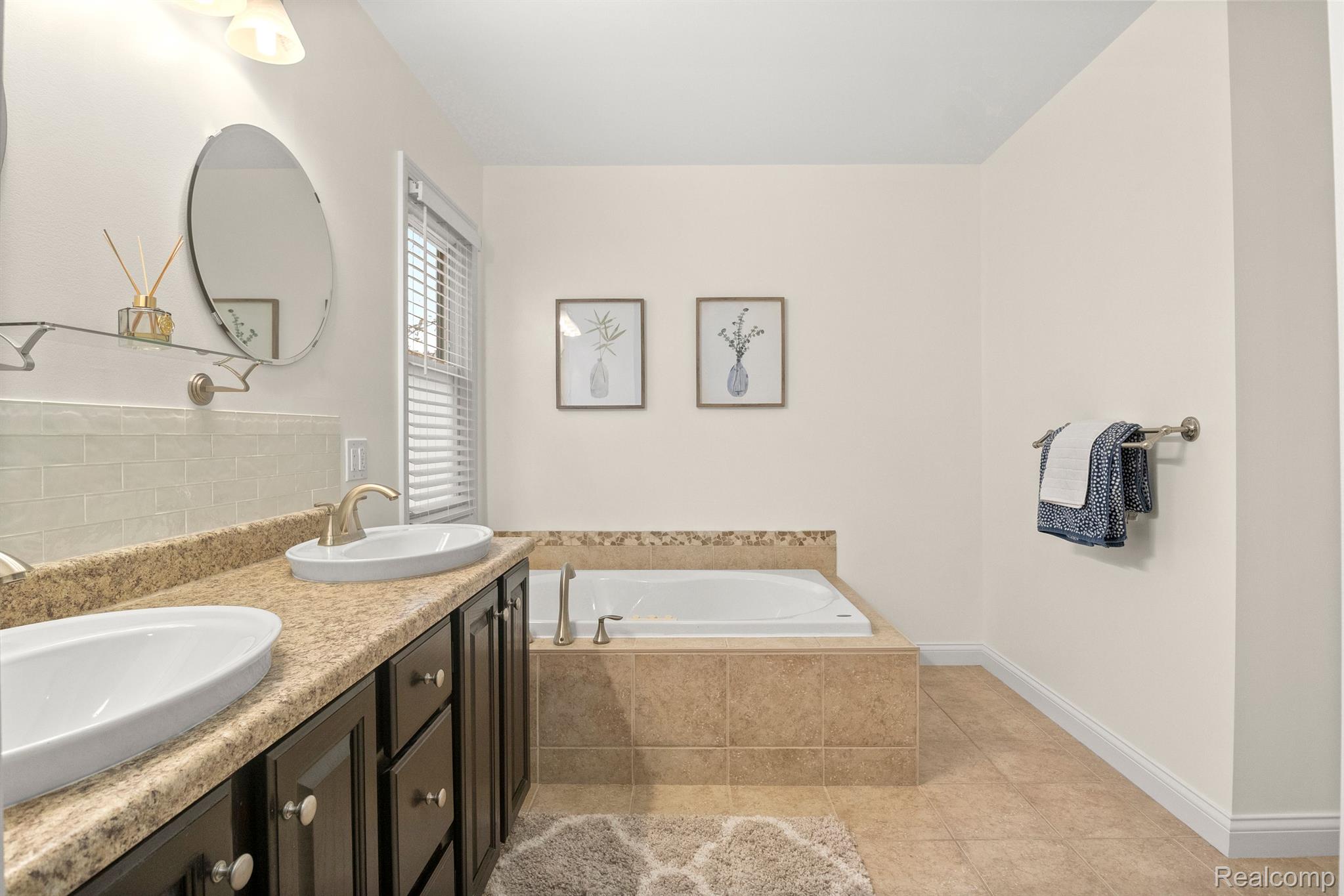 45260 Thornhill Road Canton, MI 48188 - Photo 37 of 54 Gallery Image 37