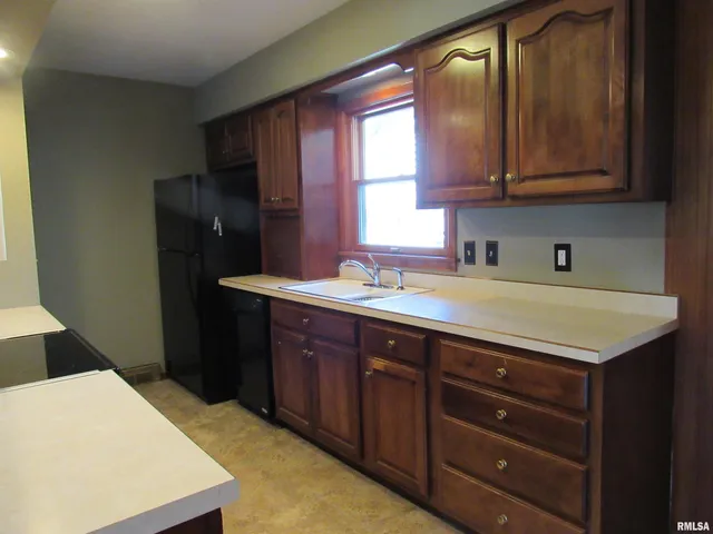 $1,550 | 2154 West 36th Street, Davenport, IA 52806