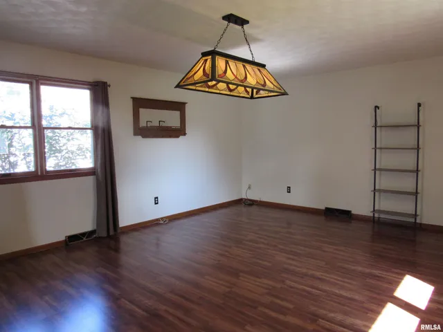 $1,550 | 2154 West 36th Street, Davenport, IA 52806