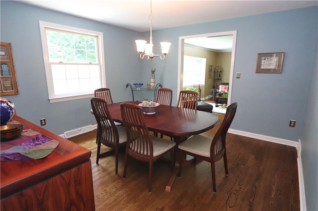 564 Trotwood Ridge Road Pittsburgh, PA 15241 - Photo 5 of 25 Gallery Image 5