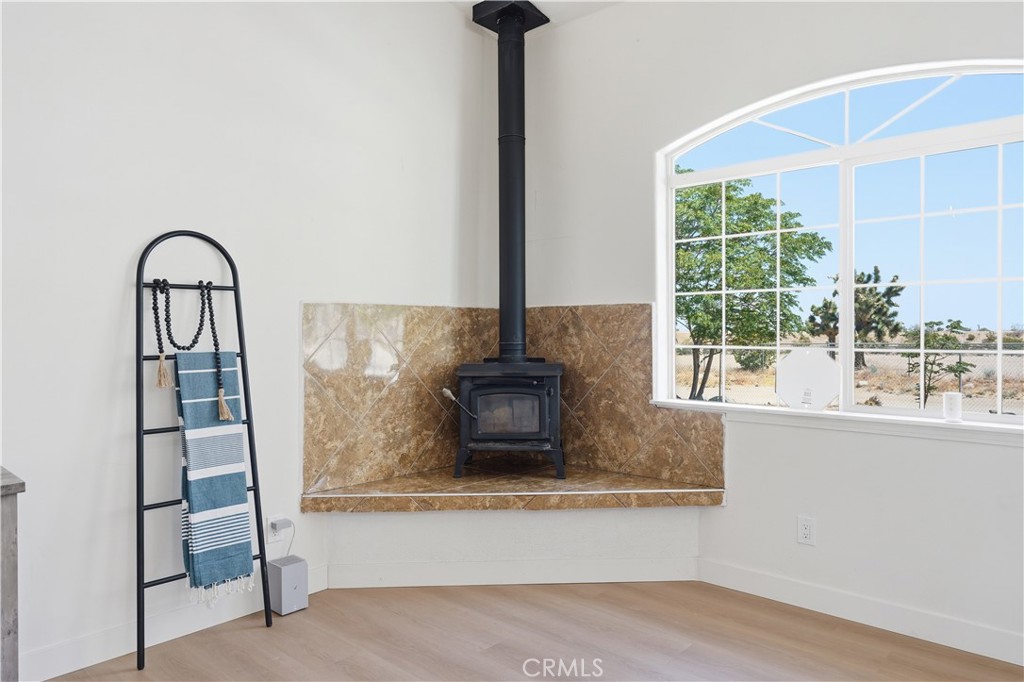 825 La Mesa Road Pinon Hills, CA 92372 - Photo 18 of 64