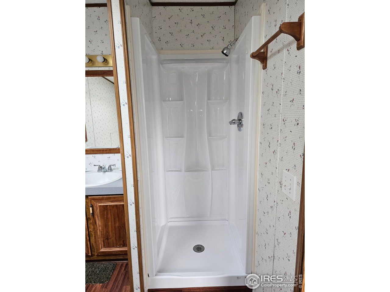 1912 Fillmore Street Sterling, CO 80751 - Photo 19 of 27 New shower insert