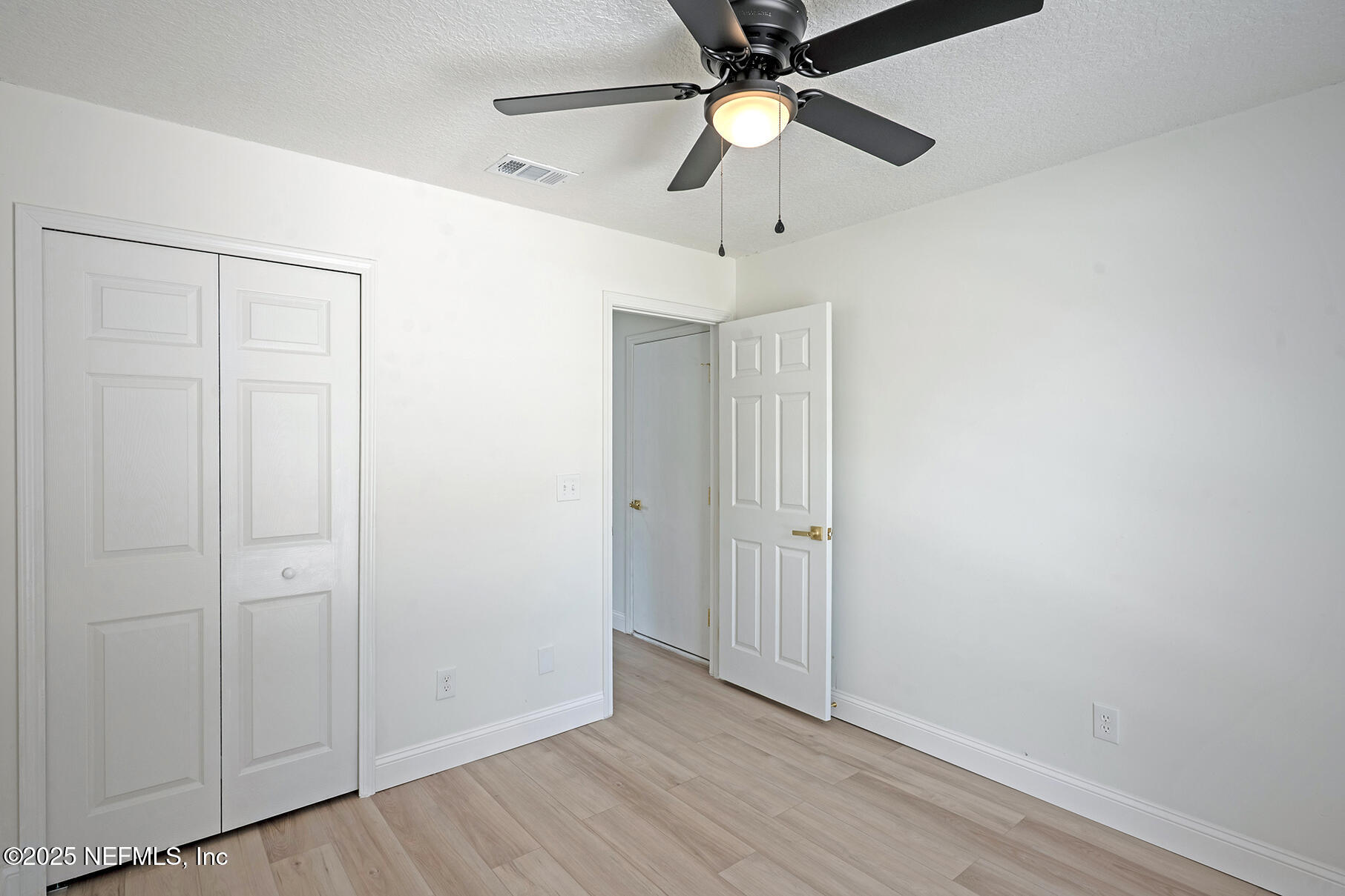 925 Gavagan Road Jacksonville, FL 32233 - Photo 23 of 37 22 Second Bedroom