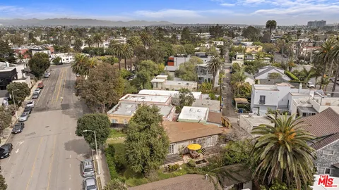 $2,950,000 | 308 Windward Avenue, Venice, CA 90291