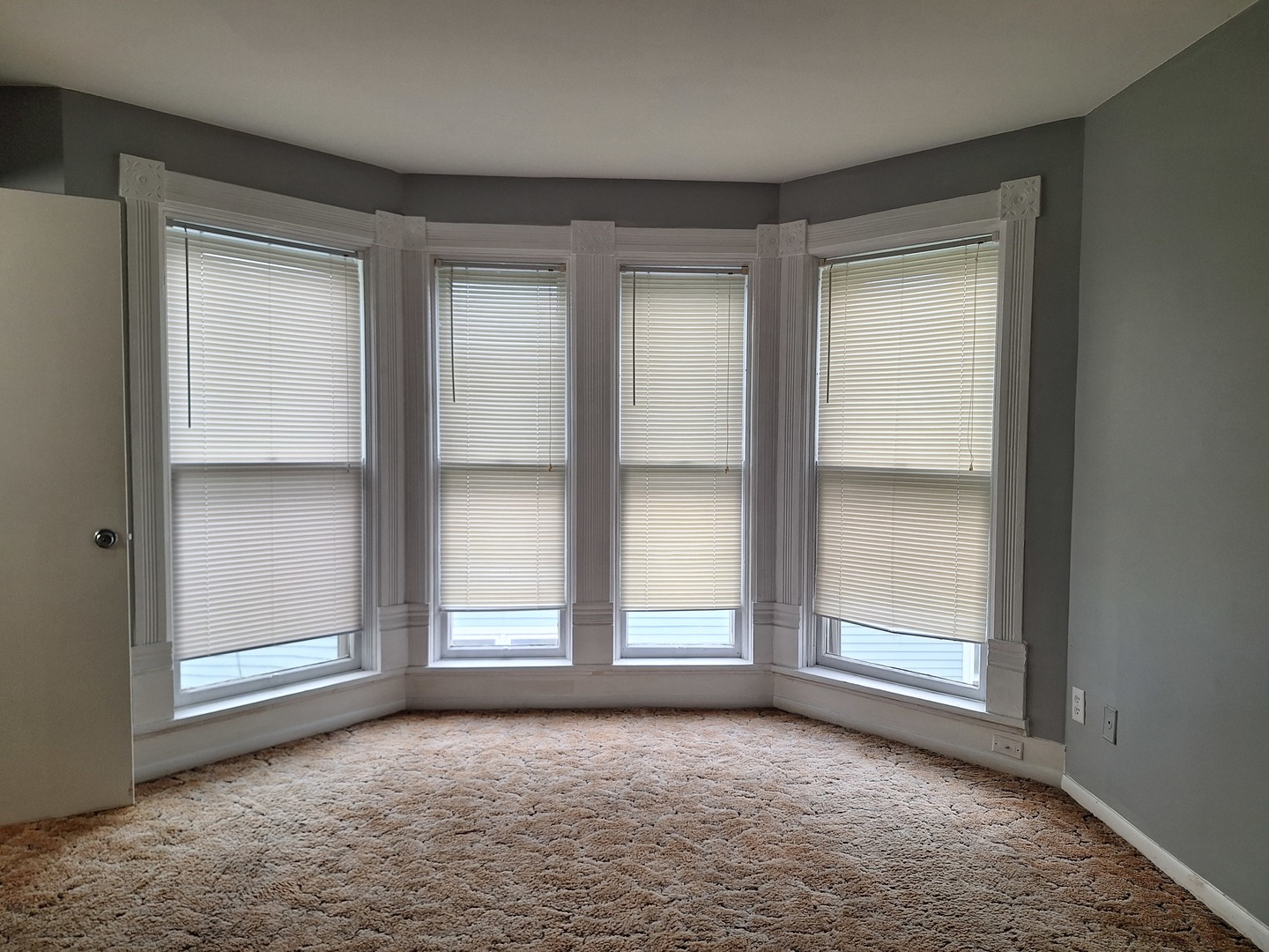 214 South Bloomington Street, Unit 3 Streator, IL 61364 - Photo 10 of 10 an empty room with windows and closet