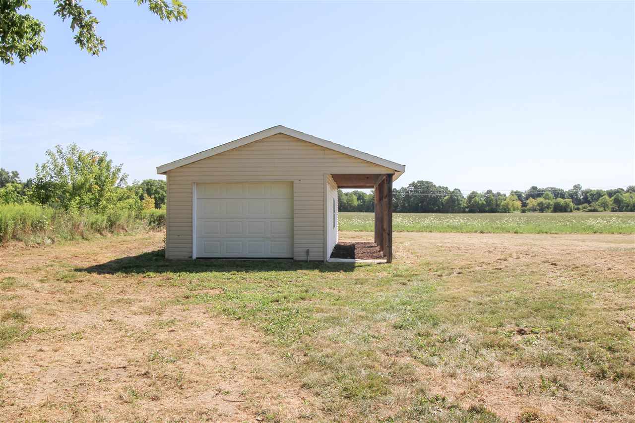 9110 North Center Road Clio, MI 48420 - Photo 22 of 23 50021177-21.JPG