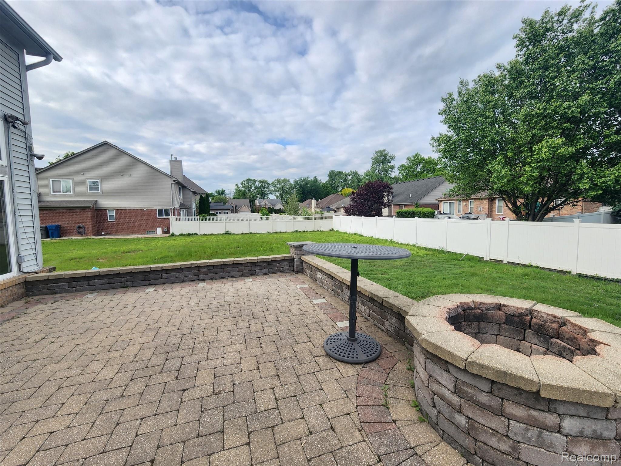 313 Cherry Lane Inkster, MI 48141 - Photo 31 of 32 20220523_182654.jpg
