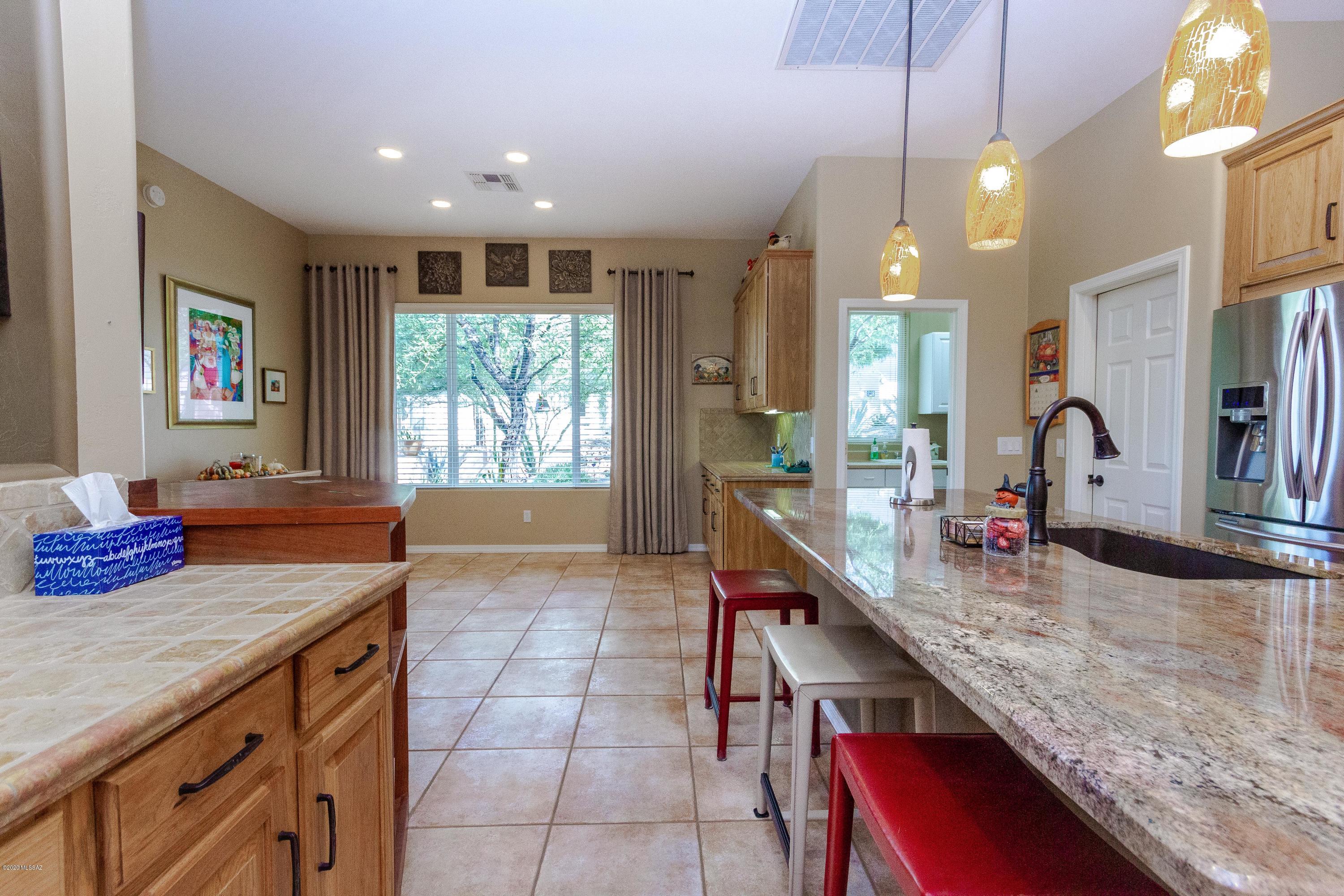 12707 North Piping Rock Road Oro Valley, AZ 85755 - Photo 36 of 50