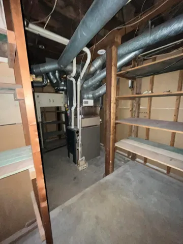 $189,900 | 208 East Electric Court, Sturgis, MI 49091