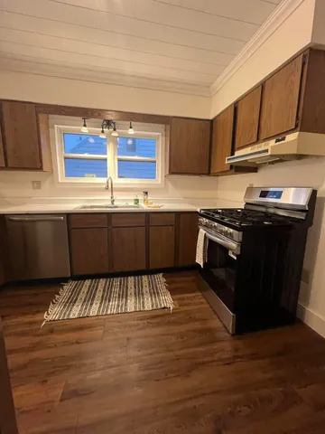 $189,900 | 208 East Electric Court, Sturgis, MI 49091