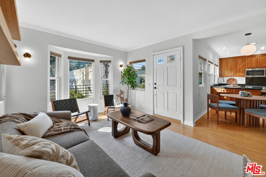 1515 Rendall Place Los Angeles, CA 90026 - Photo 9 of 46