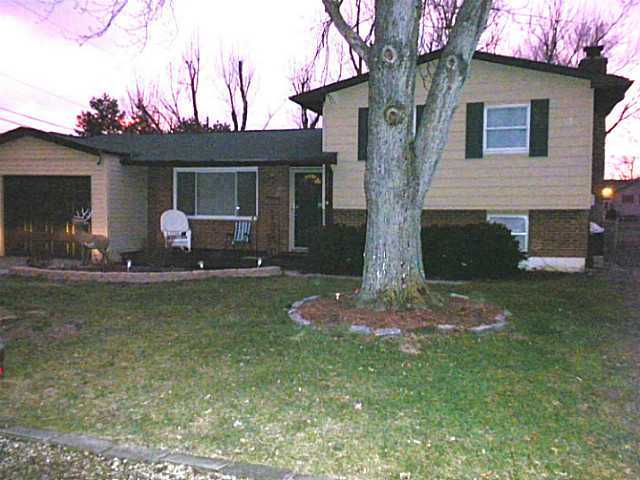 341 Smith Road Columbus, OH 43228 - Photo 1 of 12 Gallery Image 1