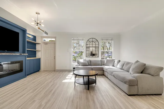 $565,000 | 112 Wentworth Court, Jupiter, FL 33458