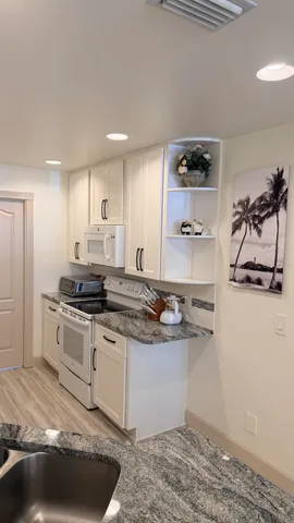 $565,000 | 112 Wentworth Court, Jupiter, FL 33458