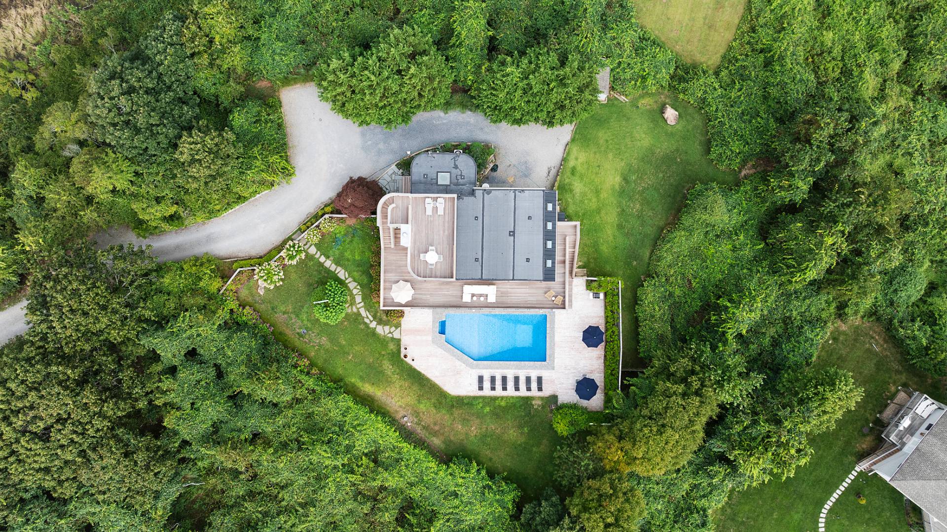 11 Fairview Road Montauk, NY 11954 - Photo 36 of 38