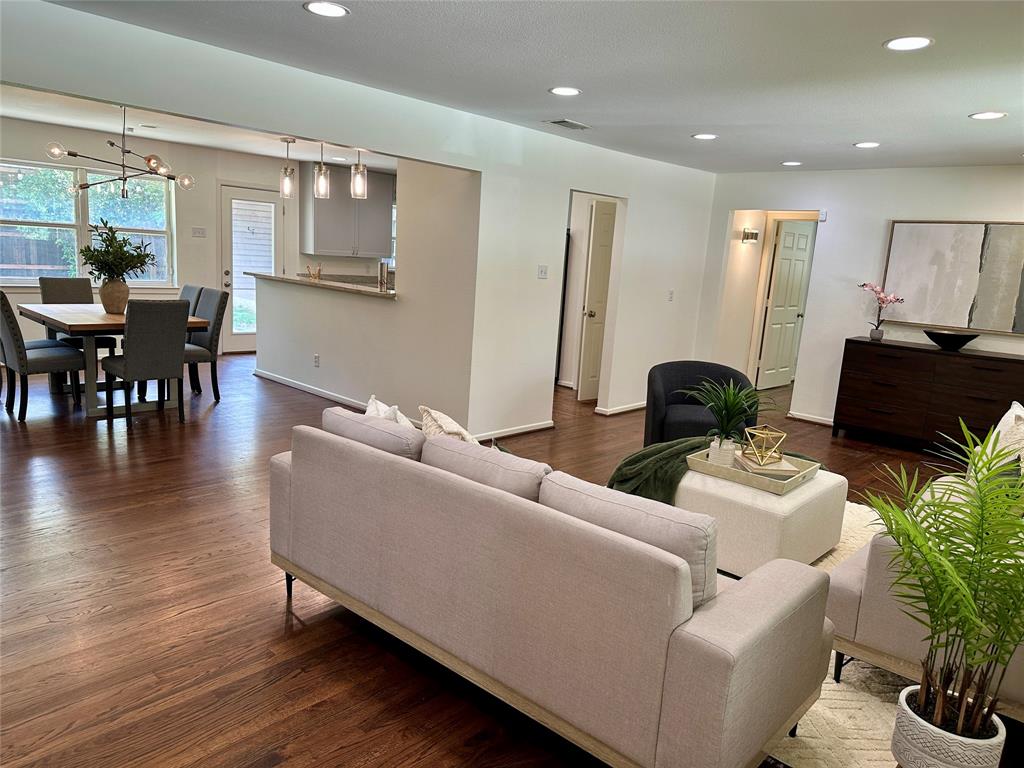 6632 Ridgemont Drive Dallas, TX 75214 - Photo 4 of 24 Gallery Image 4