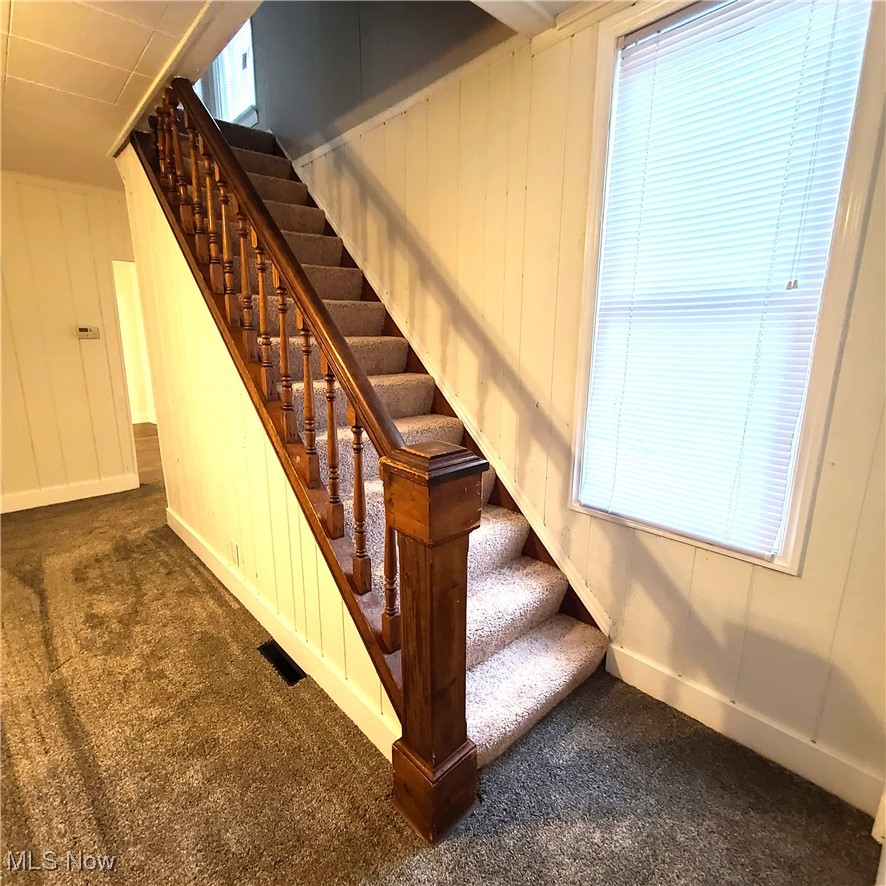 292 Rhodes Street Dillonvale, OH 43917 - Photo 22 of 31 Staircase