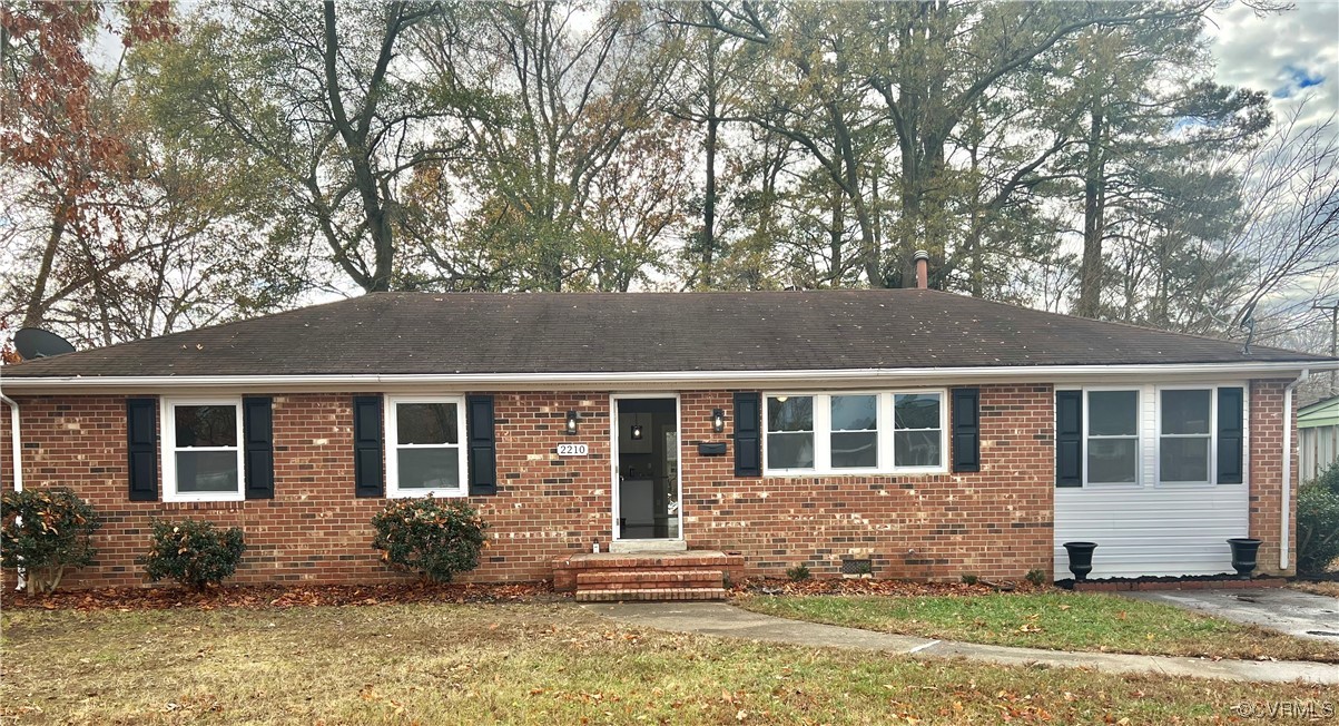 2210 Fort Rice Street Petersburg, VA 23805 - Photo 4 of 32 Gallery Image 4
