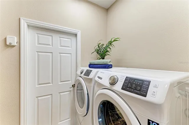 $439,900 | 4240 70th St Circle East, Palmetto, FL 34221