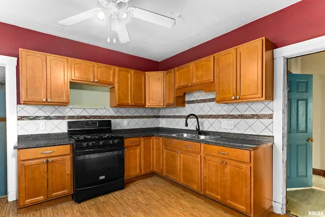 $65,000 | 2407 North Central Avenue, Peoria, IL 61603