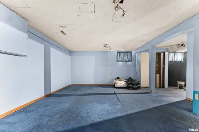 $65,000 | 2407 North Central Avenue, Peoria, IL 61603