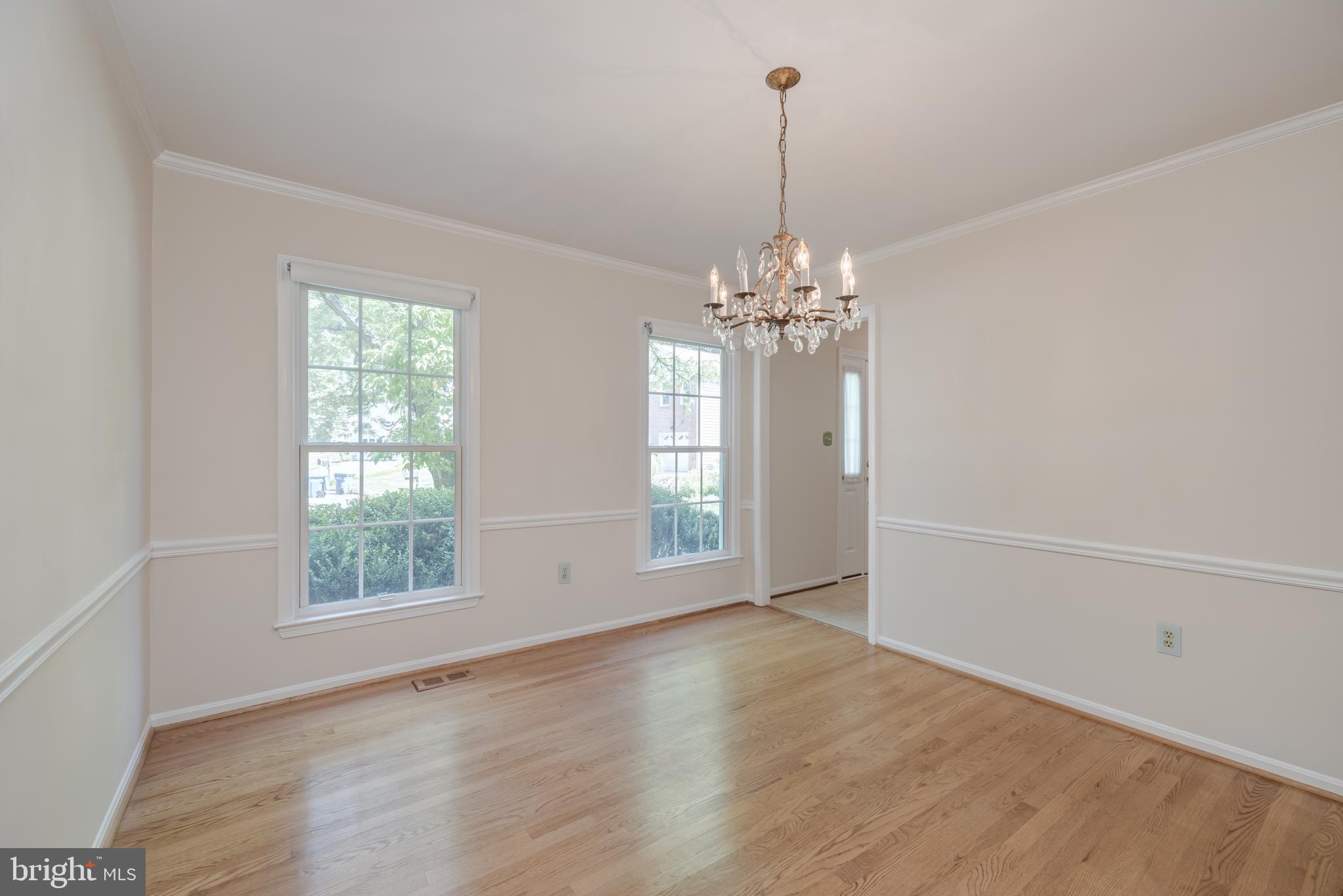 7142 Rolling Forest Avenue Springfield, VA 22152 - Photo 10 of 40 Dining Room