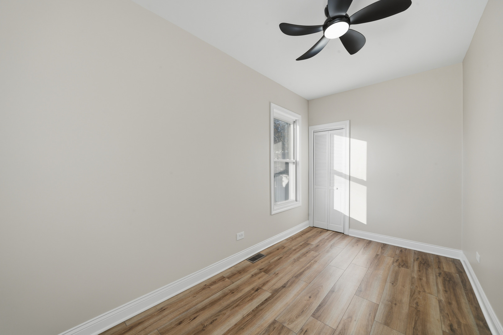 7256 South May Street Chicago, IL 60621 - Photo 11 of 38 Gallery Image 11