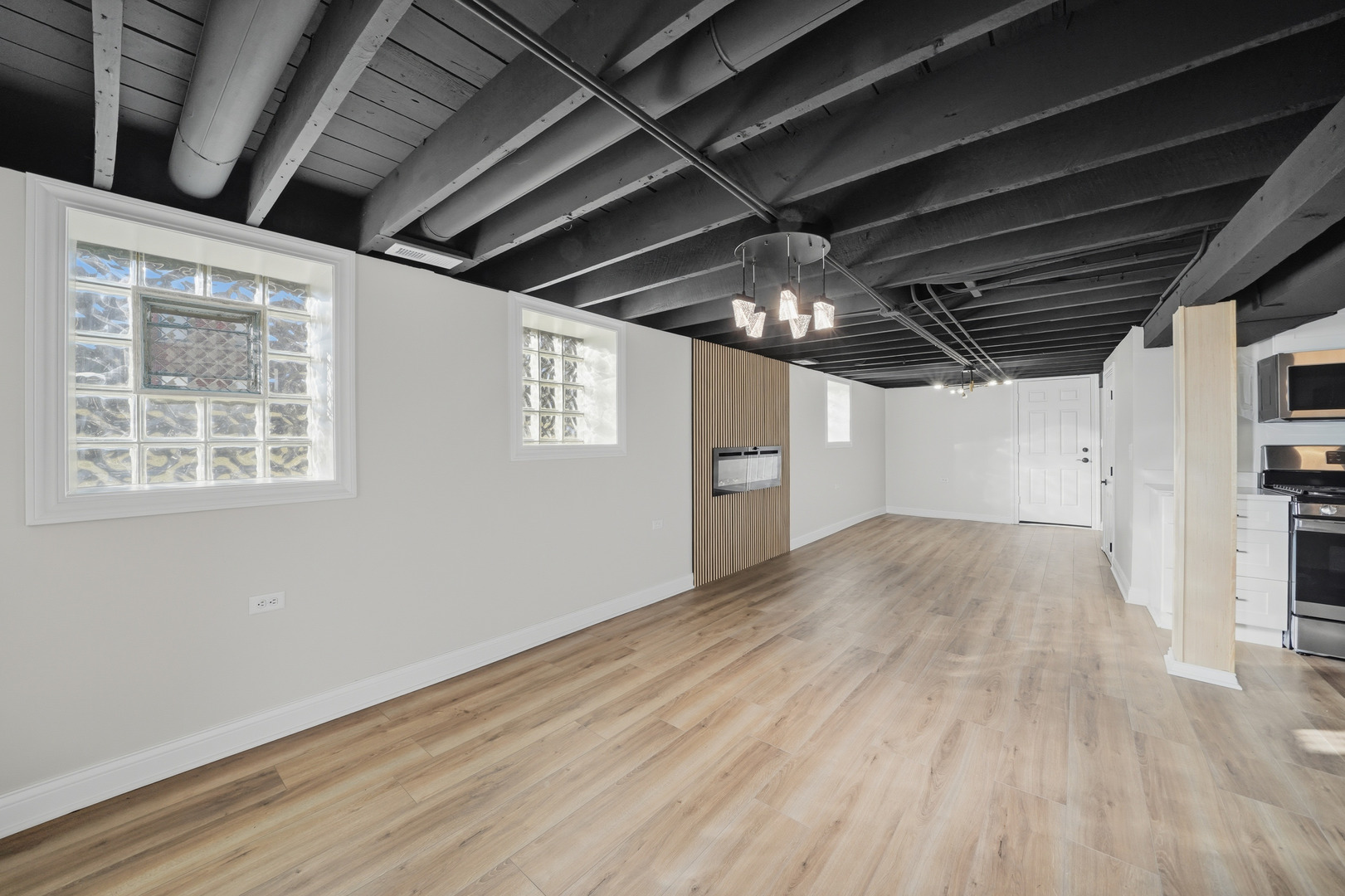 7256 South May Street Chicago, IL 60621 - Photo 23 of 38 Gallery Image 23