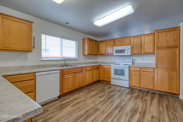 $445,000 | 17780 Oakview Court, Reno, NV 89508