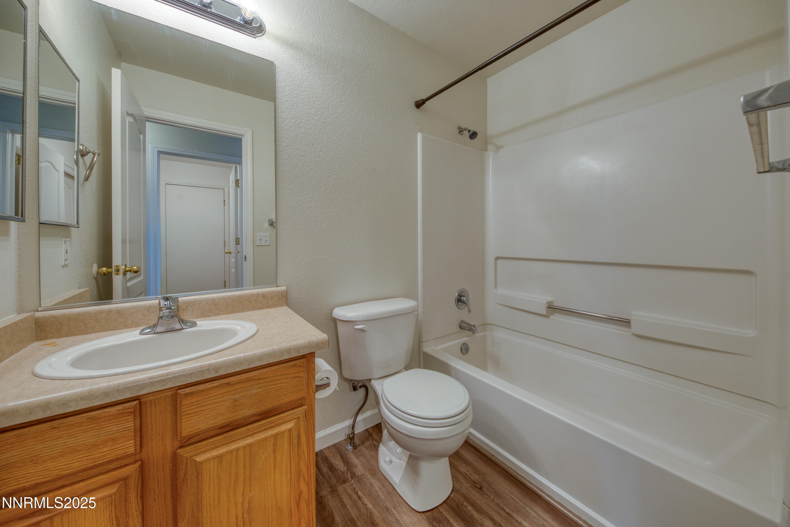 17780 Oakview Court Reno, NV 89508 - Photo 21 of 33 Oakview11780-029