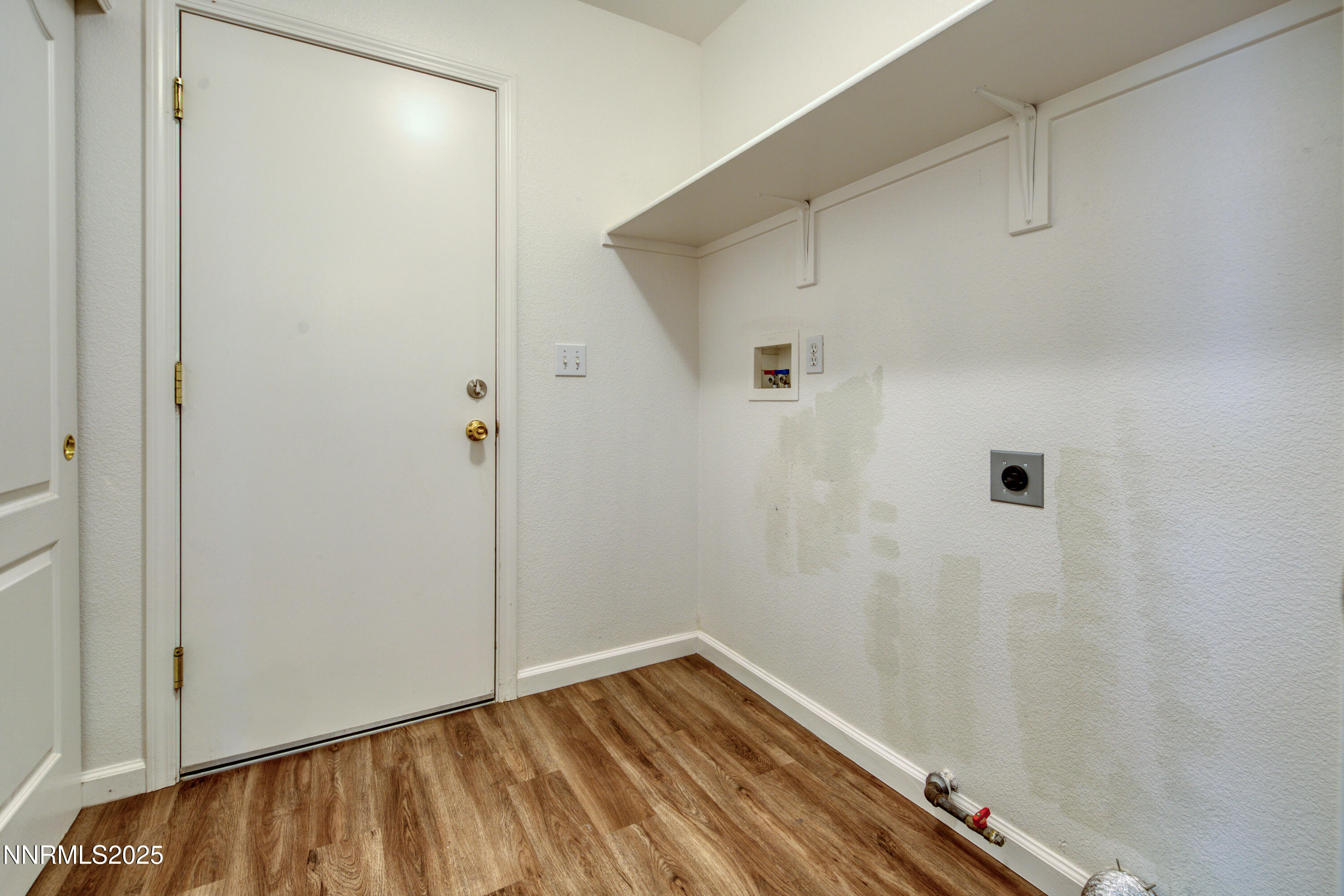 17780 Oakview Court Reno, NV 89508 - Photo 25 of 33 Oakview11780-030