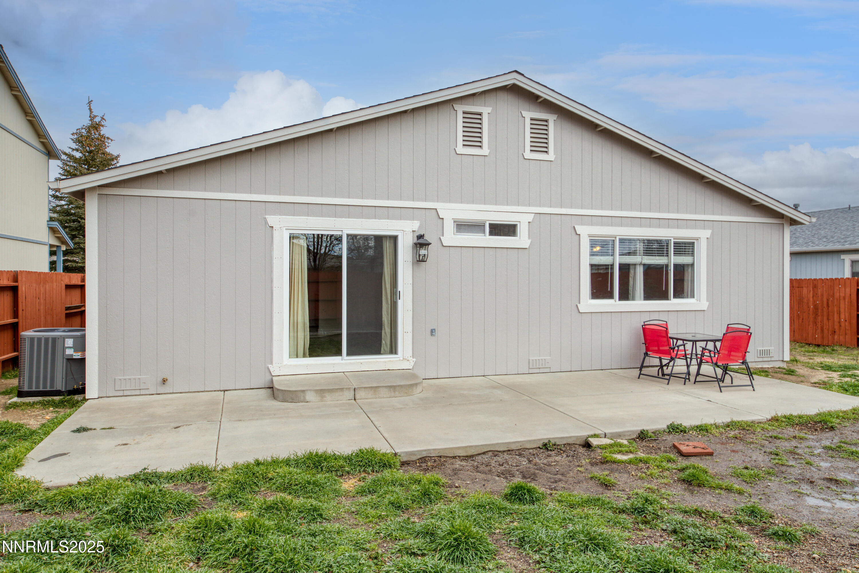 17780 Oakview Court Reno, NV 89508 - Photo 37 of 38 Oakview11780-040