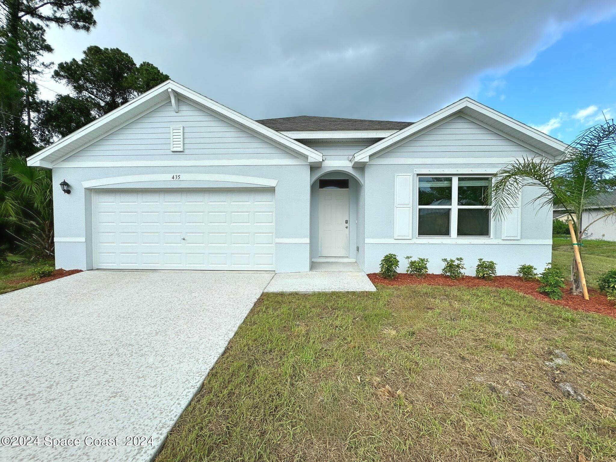 435 Oakleaf Street Southwest Palm Bay, FL 32908 - Photo 1 of 44 2. 435 Oakleaf - Close Up