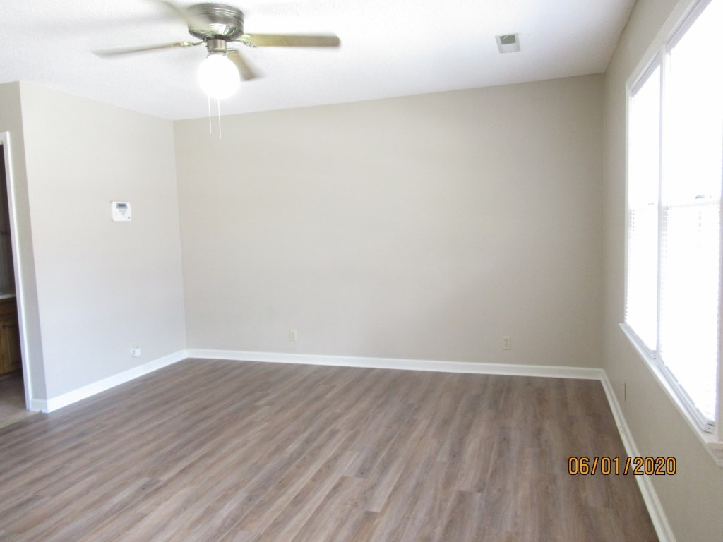 30 Hackberry Court Sumter, SC 29150 - Photo 2 of 13