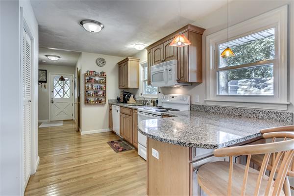 103 Pleasant Circle Canton, MA 02021 - Photo 3 of 22 Gallery Image 3