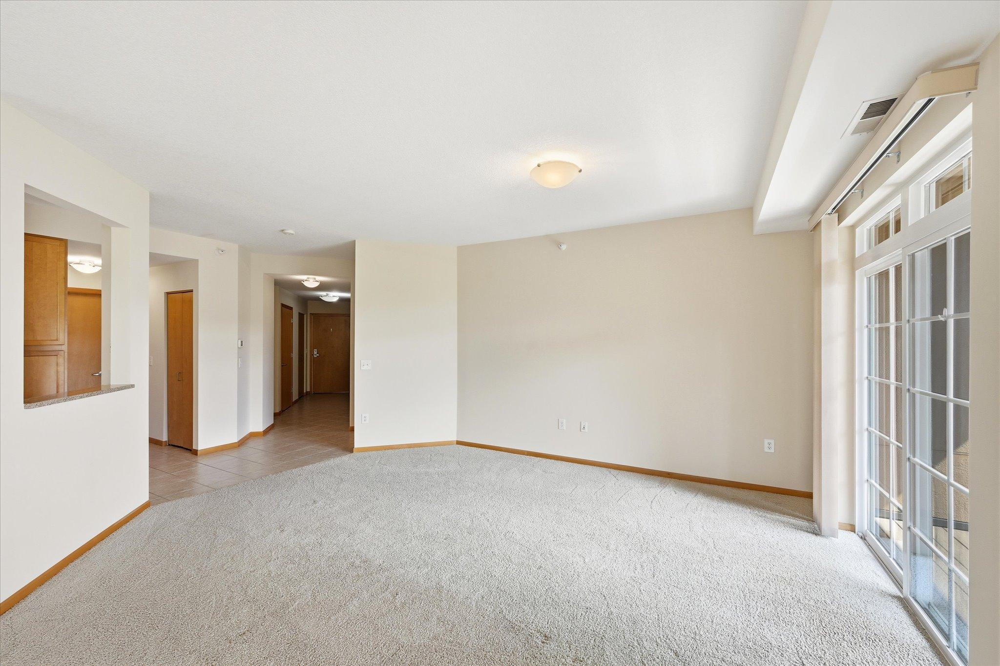 2550 38th Avenue Northeast, Unit 213 St. Anthony, MN 55421 - Photo 7 of 37