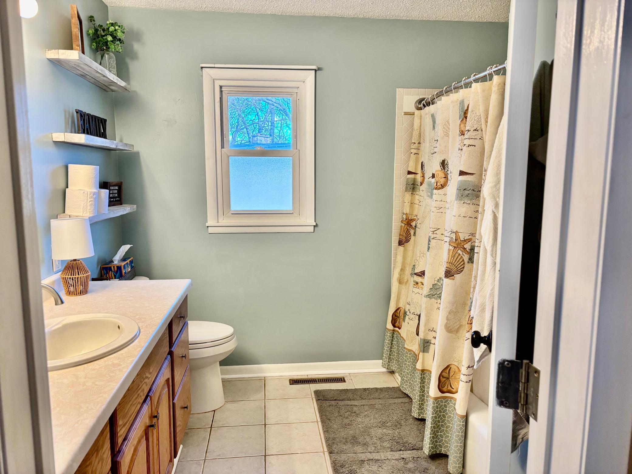 406 Robin Road Albert Lea, MN 56007 - Photo 14 of 48