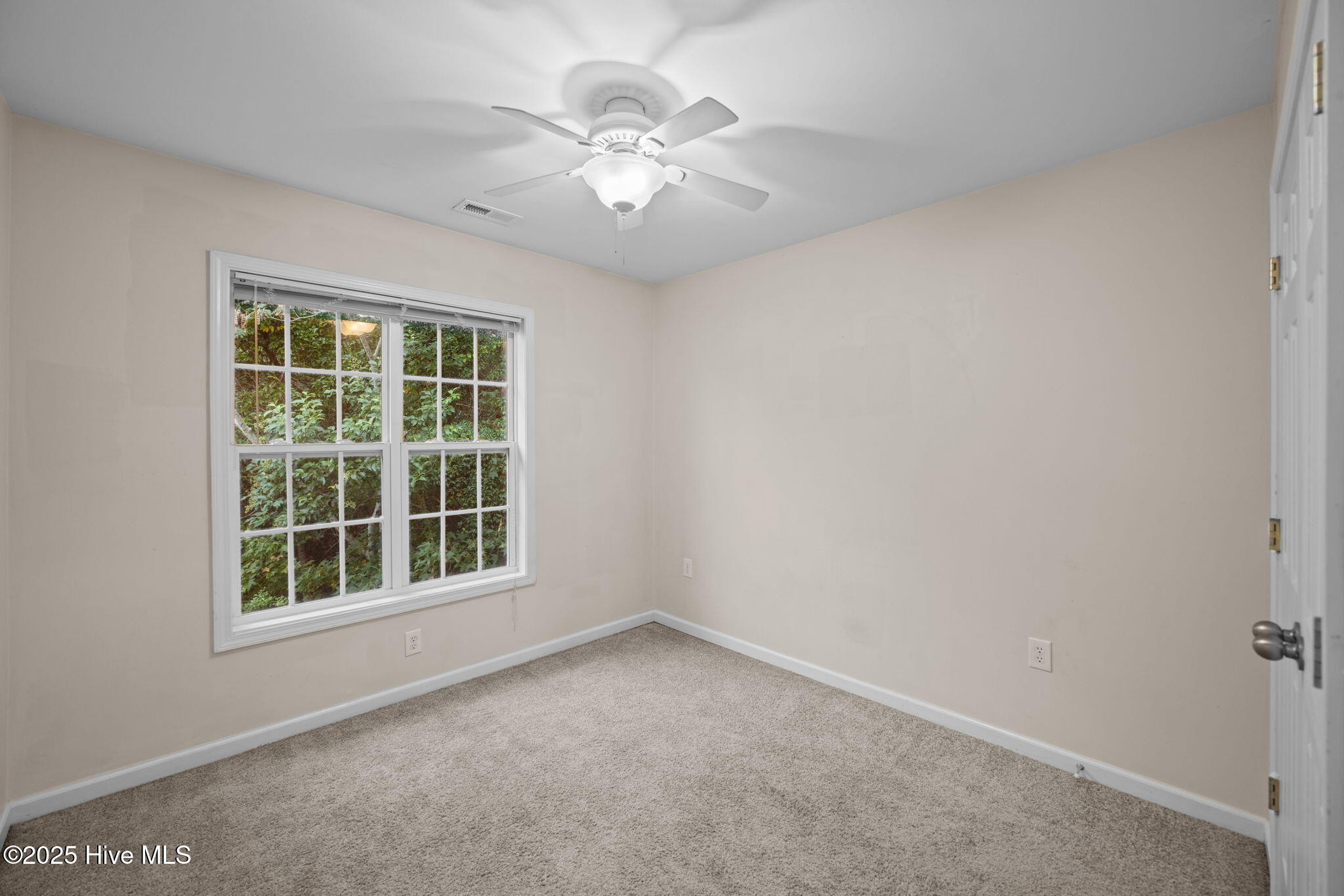 100 Apache Trail Havelock, NC 28532 - Photo 14 of 27 16-web-or-mls-0C0A8021