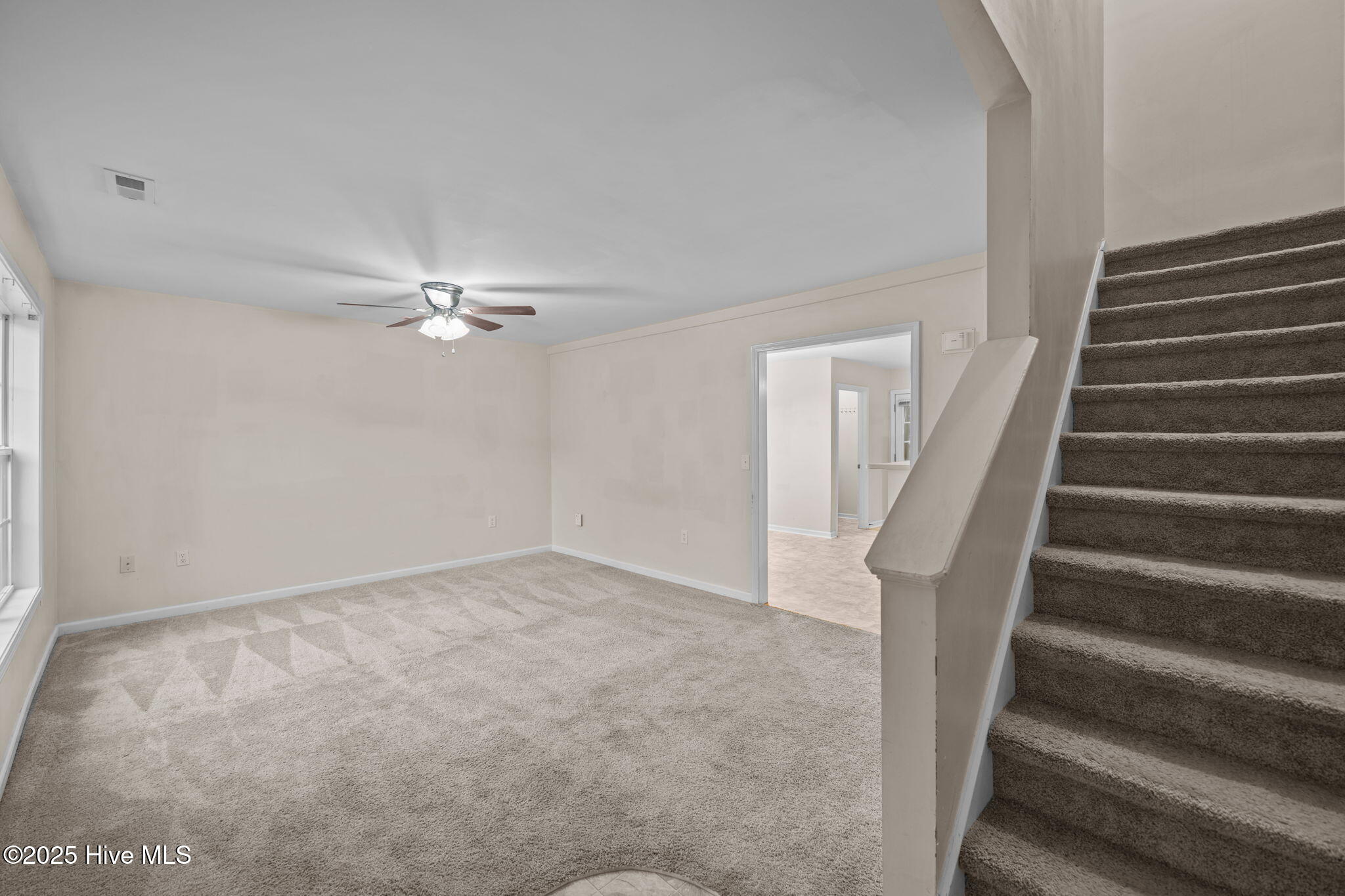 100 Apache Trail Havelock, NC 28532 - Photo 2 of 27 4-web-or-mls-0C0A7994