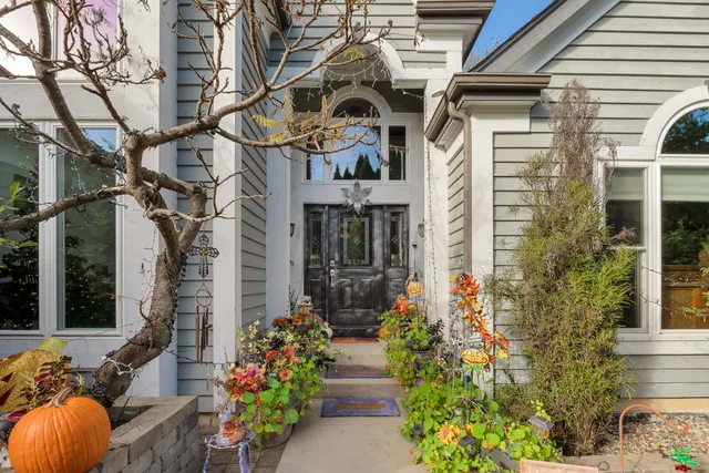 $875,000 | 370 Smythe Drive, Williams Bay, WI 53191