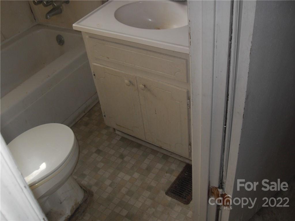 9915 Garrison Road, Unit 2 Charlotte, NC 28278 - Photo 31 of 43 Gallery Image 31